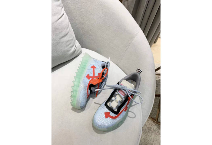 OFF-WHITE C/O ODSY-1000 SNEAKER