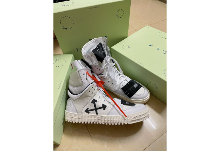 OFF-WHITE HIGH TOP SNEAKER