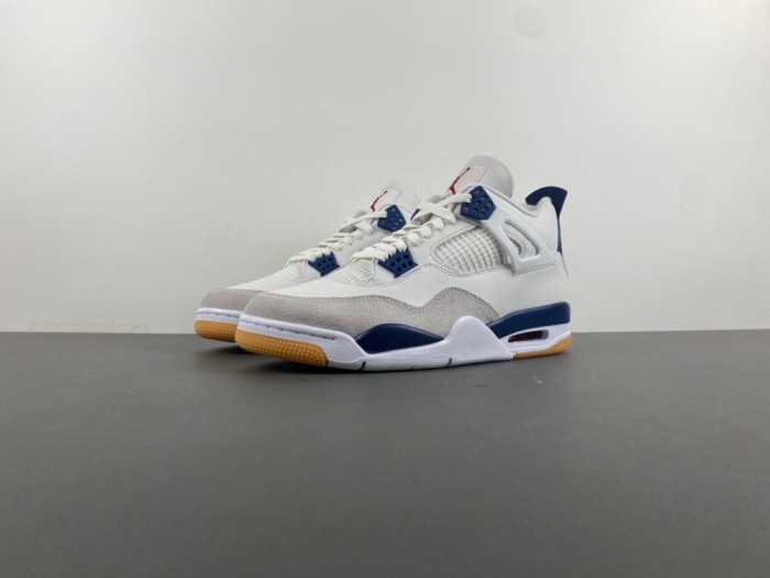 Nike SB x Air Jordan 4 “Navy” 2025 DR5415-100