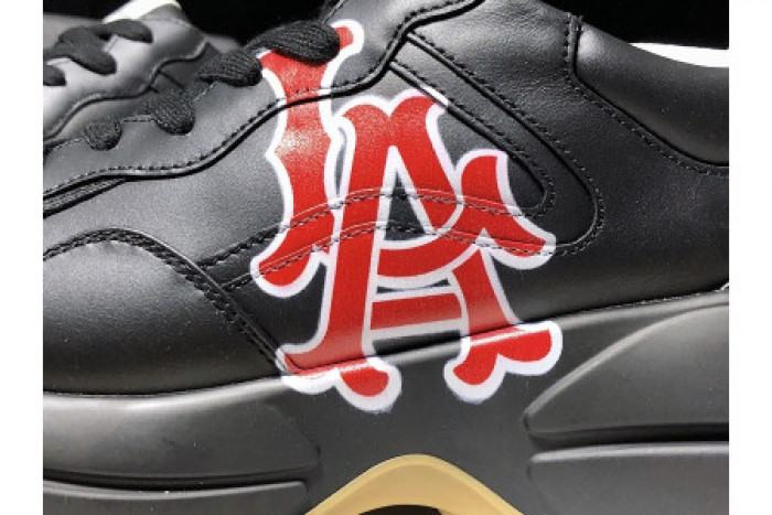 GUCC 2019 SS SNEAKERS 548637 DRW00 1000