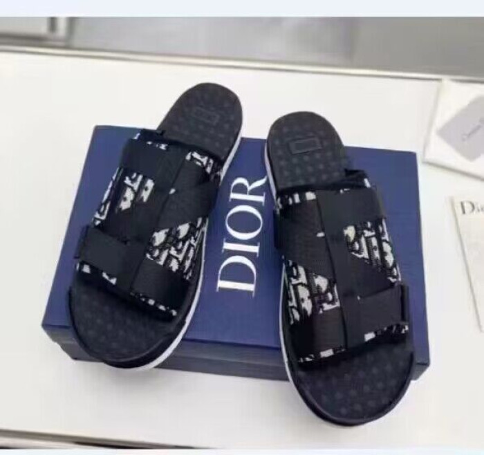 D*or homme slippers