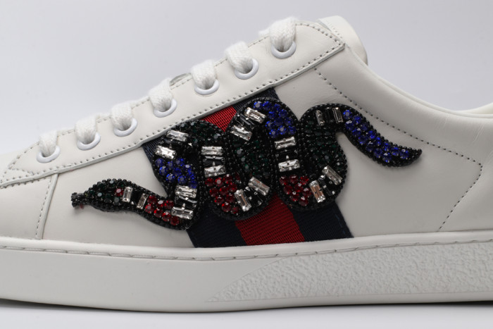 G*u*i low-top sneaker