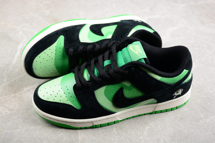 The Powerpuff Girls x Nk SB Dunk Low GP5532-062
