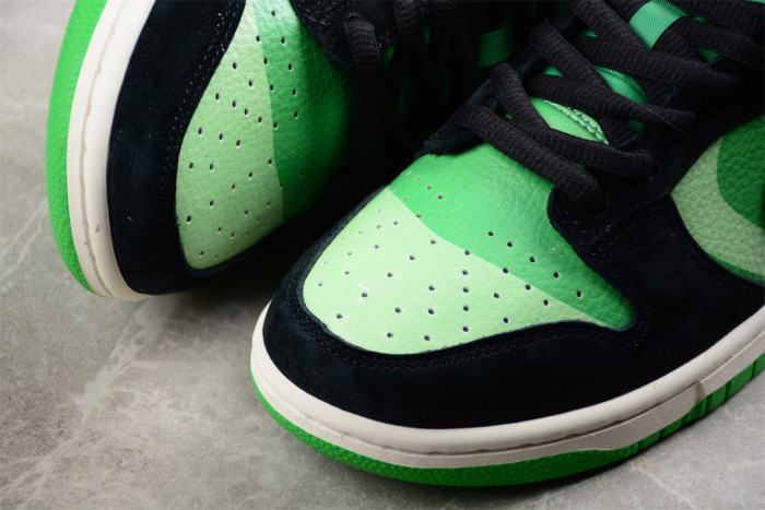 The Powerpuff Girls x Nk SB Dunk Low GP5532-062