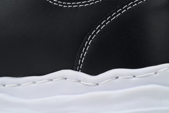 MIHARA YASUHIRO Black and White 0528